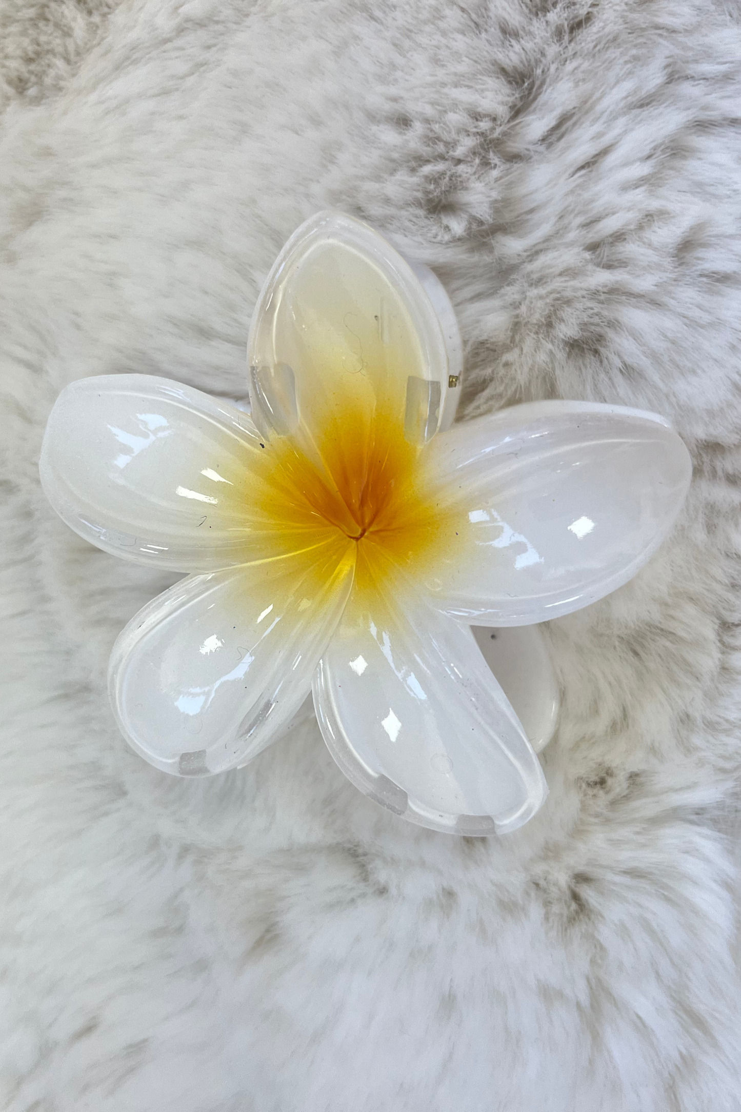 Flower claw clip