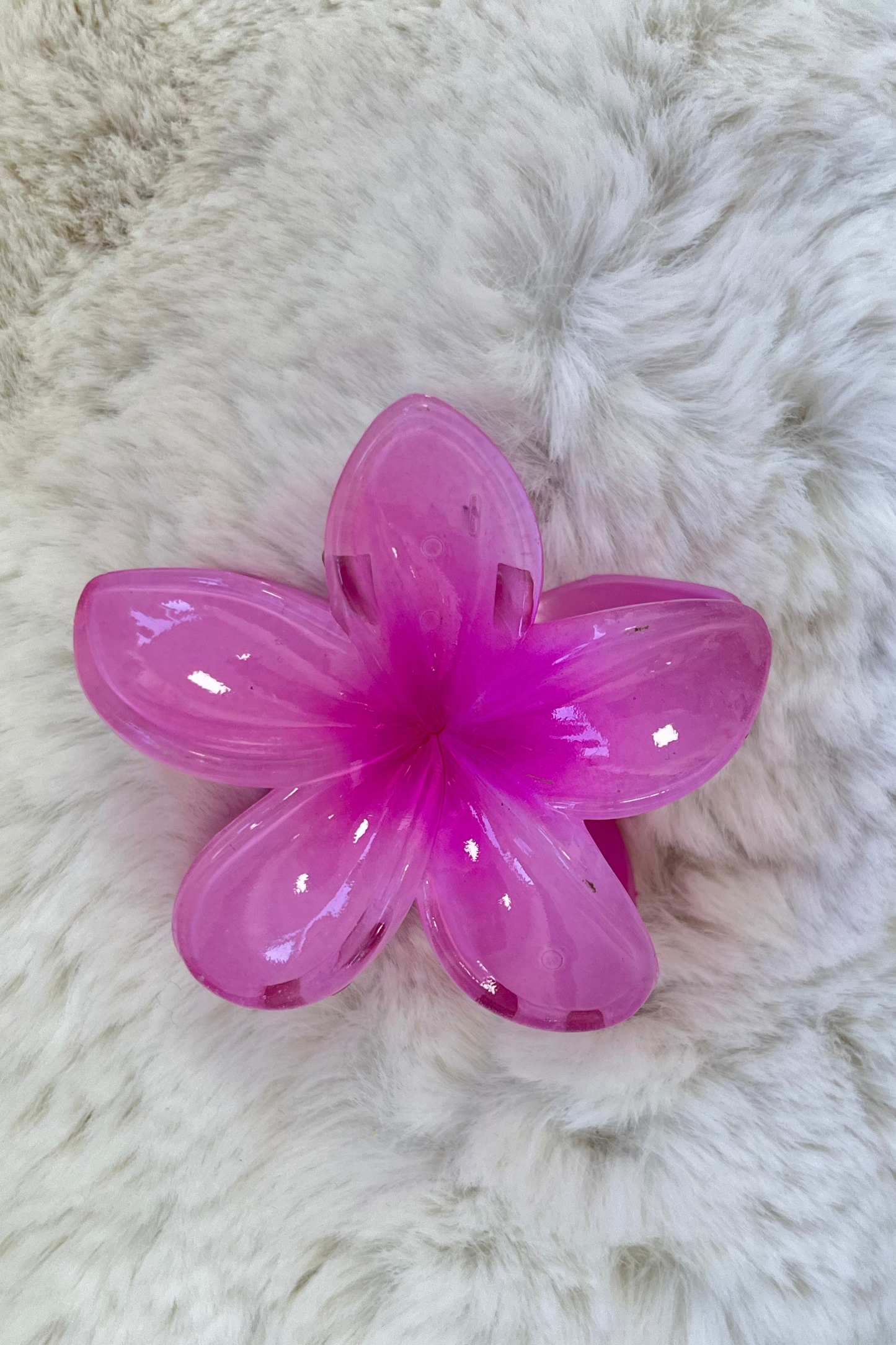 Flower claw clip
