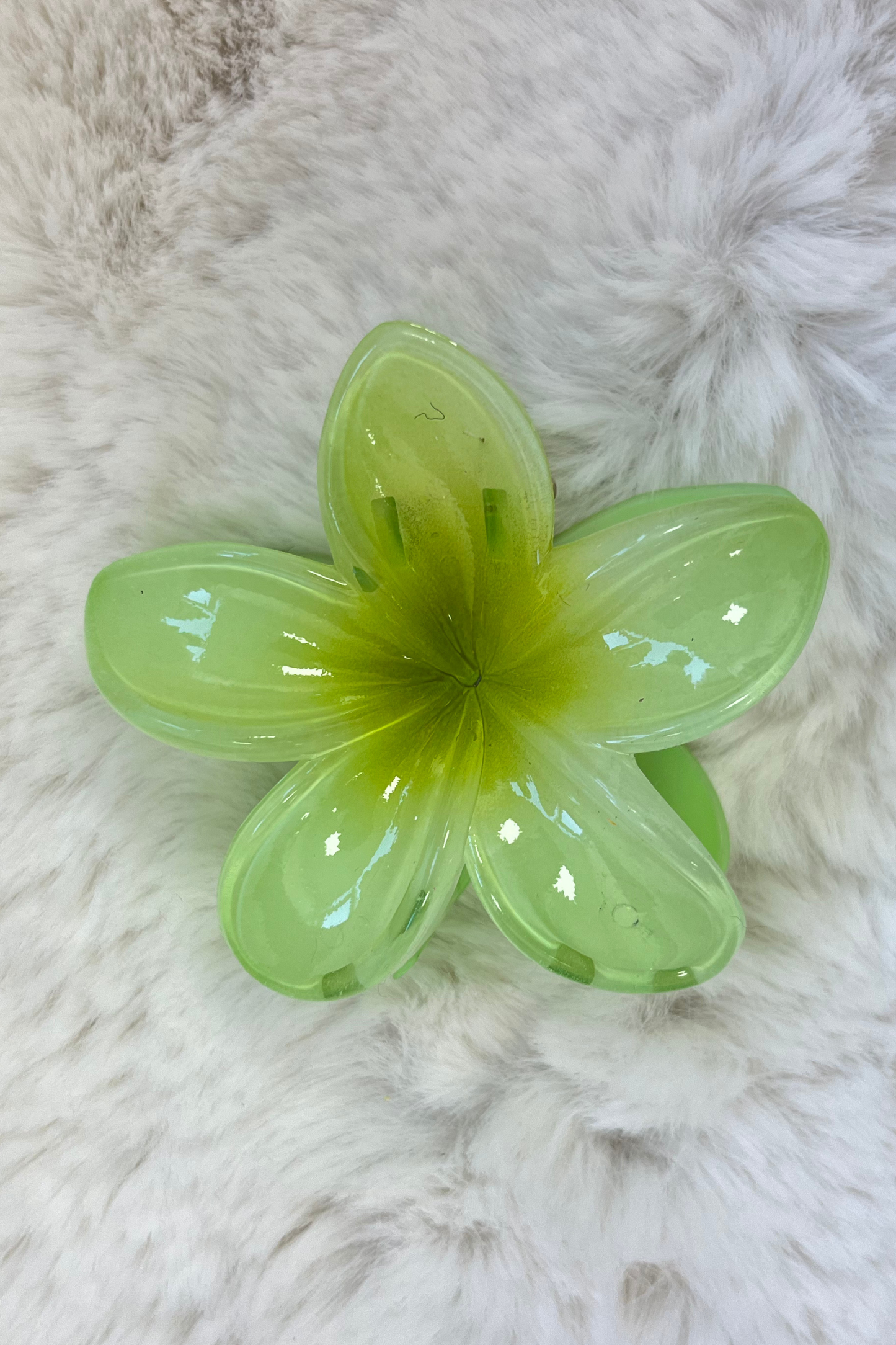 Flower claw clip