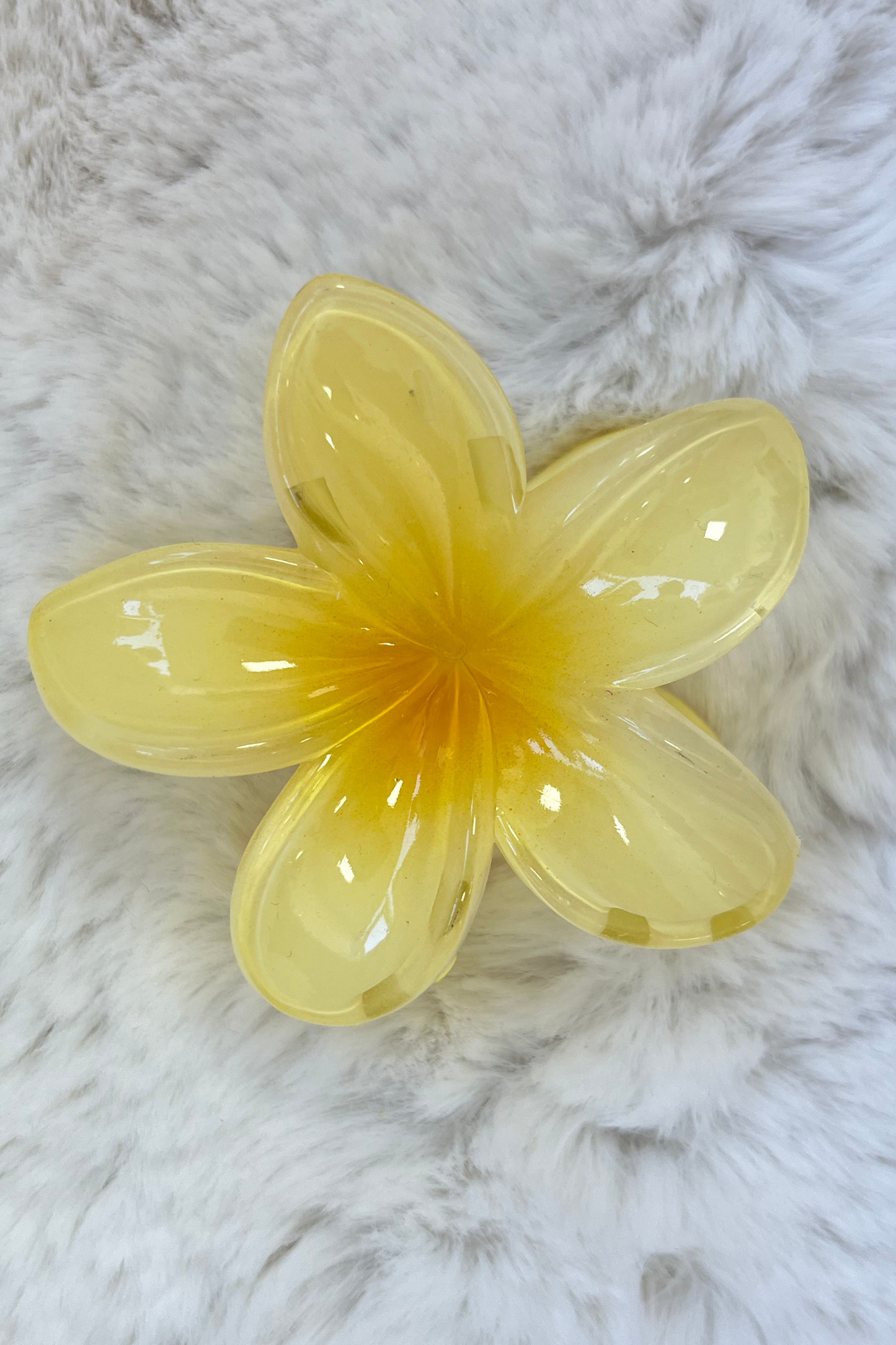 Flower claw clip