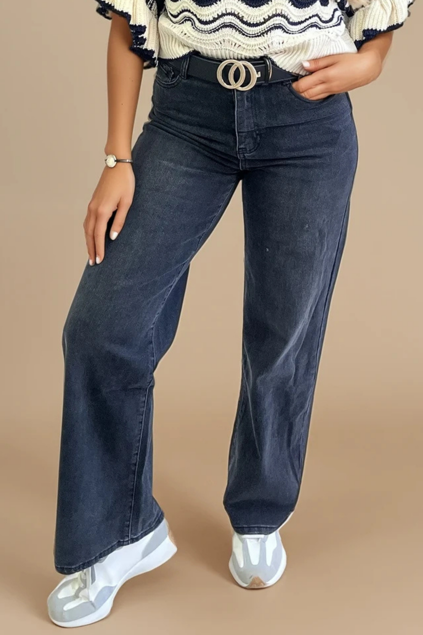 Black Wash Dad Fit Jeans – The Ultimate Off-Duty Essential 🖤✨