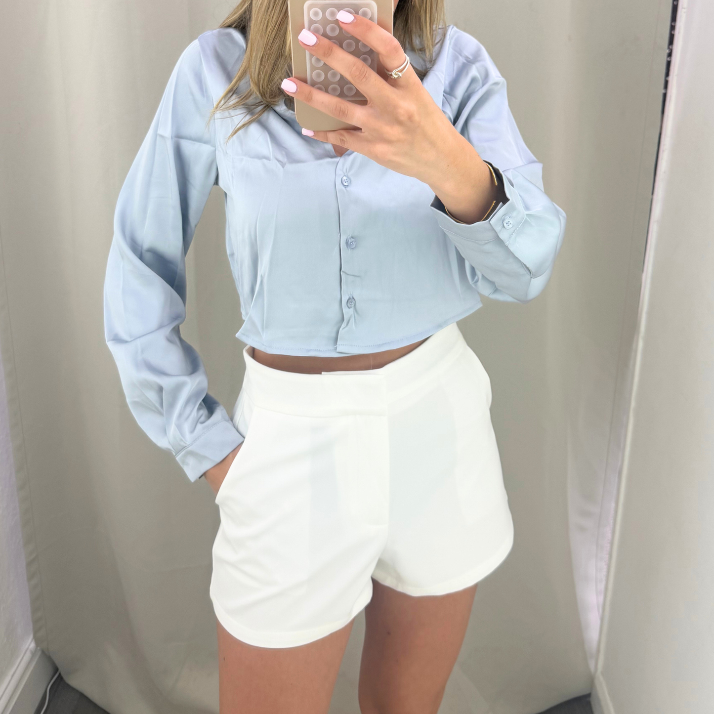 Tailored High-Waisted Shorts – White