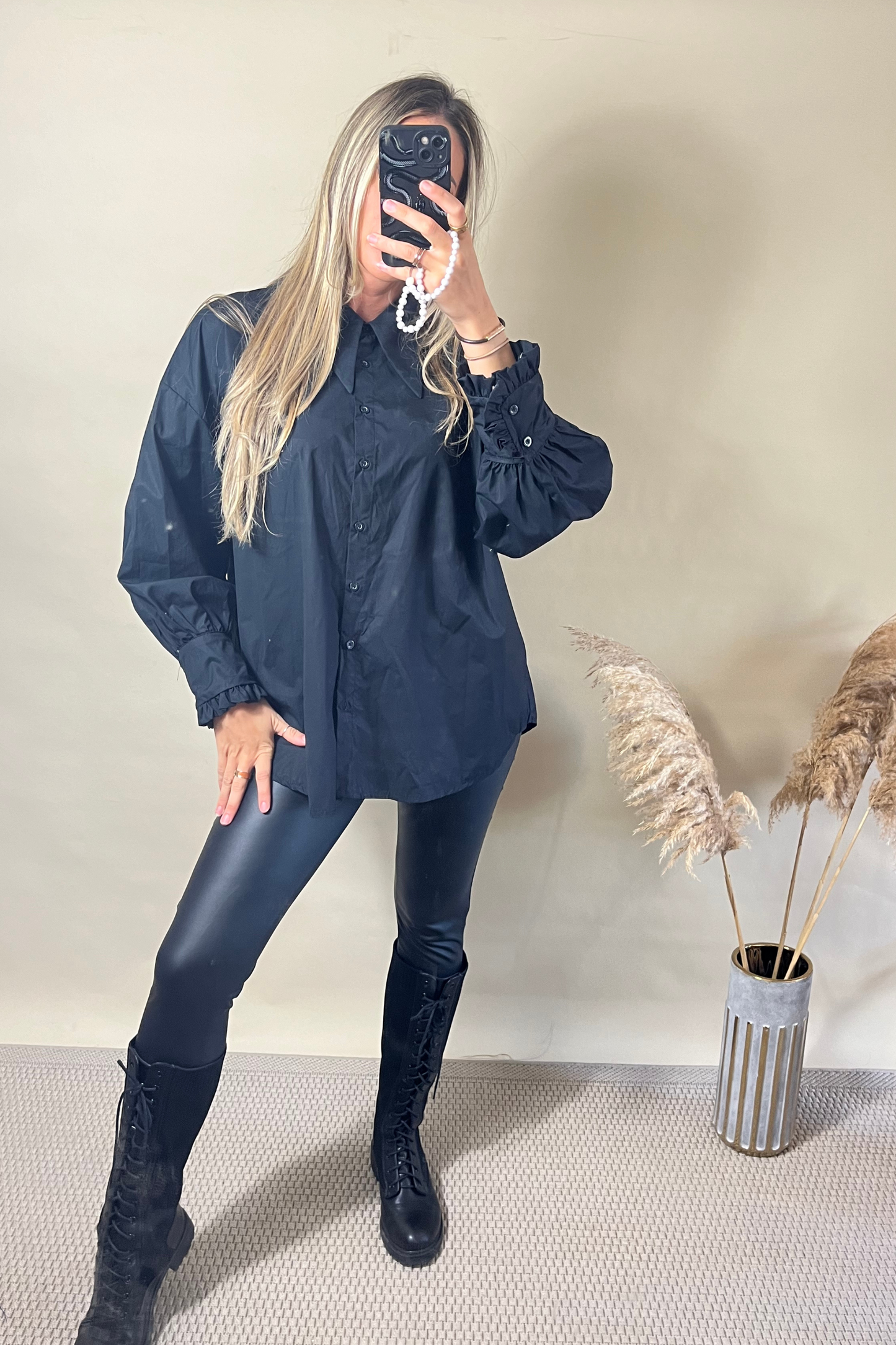 Black collar long sleeved