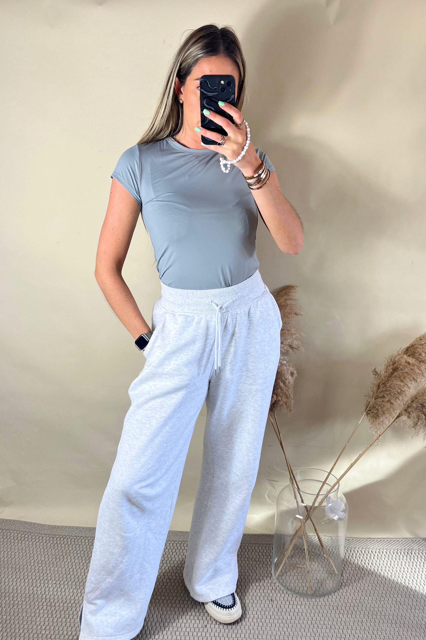 Basic round neck tops (variant colours)