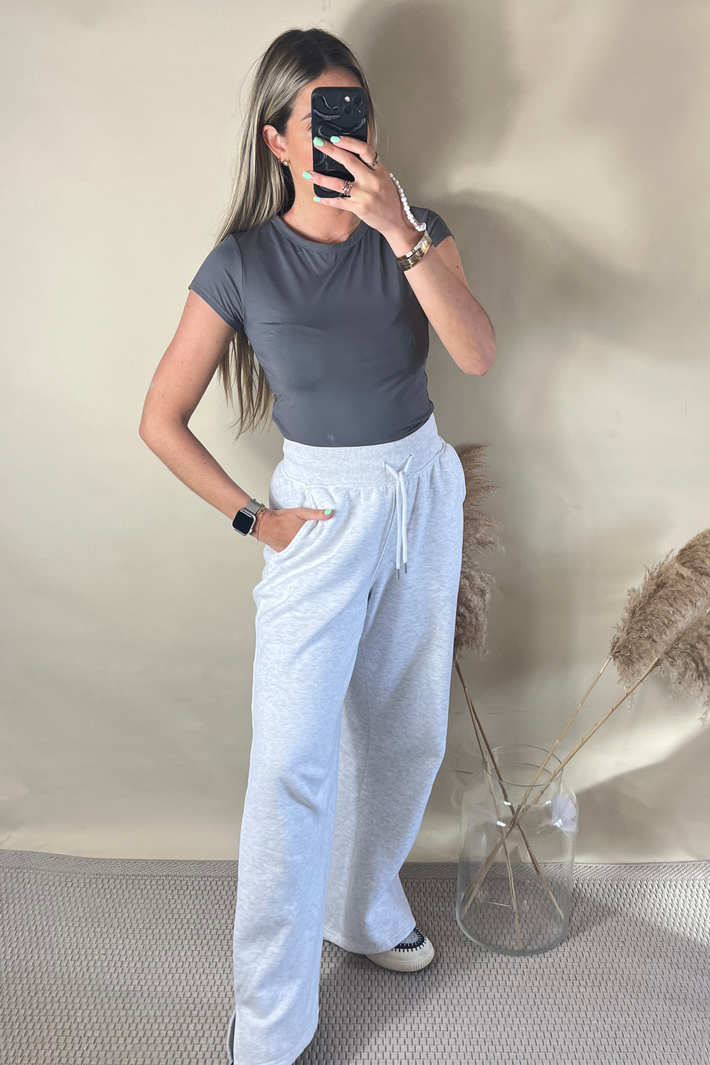 Basic round neck tops (variant colours)