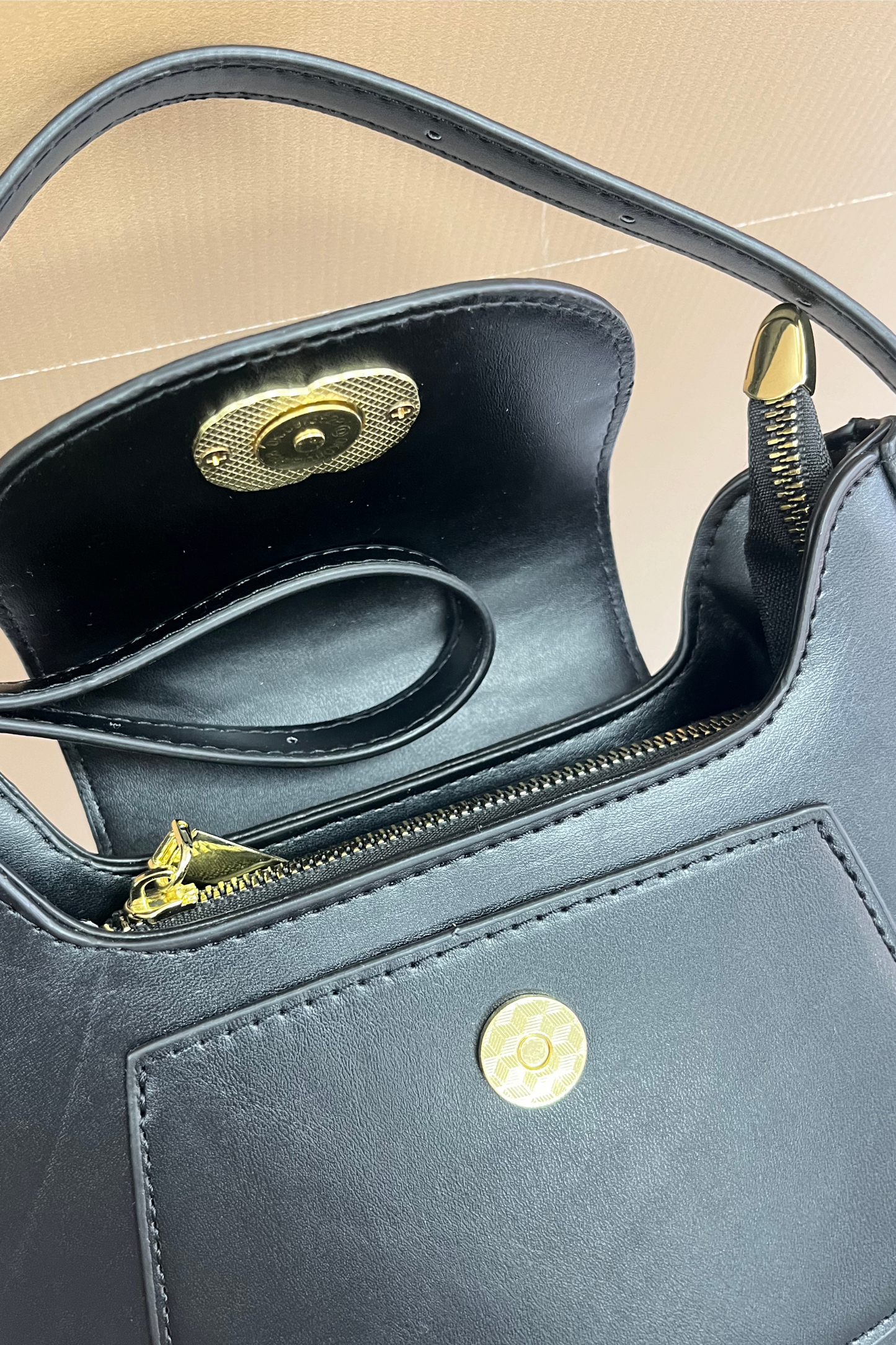 Black Luxe 2-in-1 Shoulder & Crossbody Bag