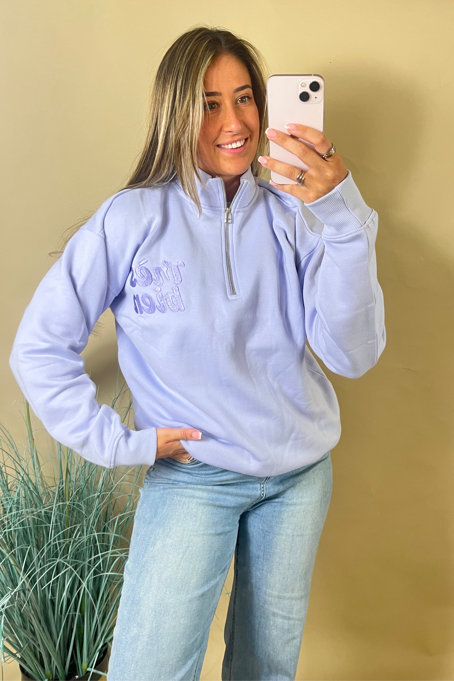 Lilac Tres bien Quarter-zip sweatshirt