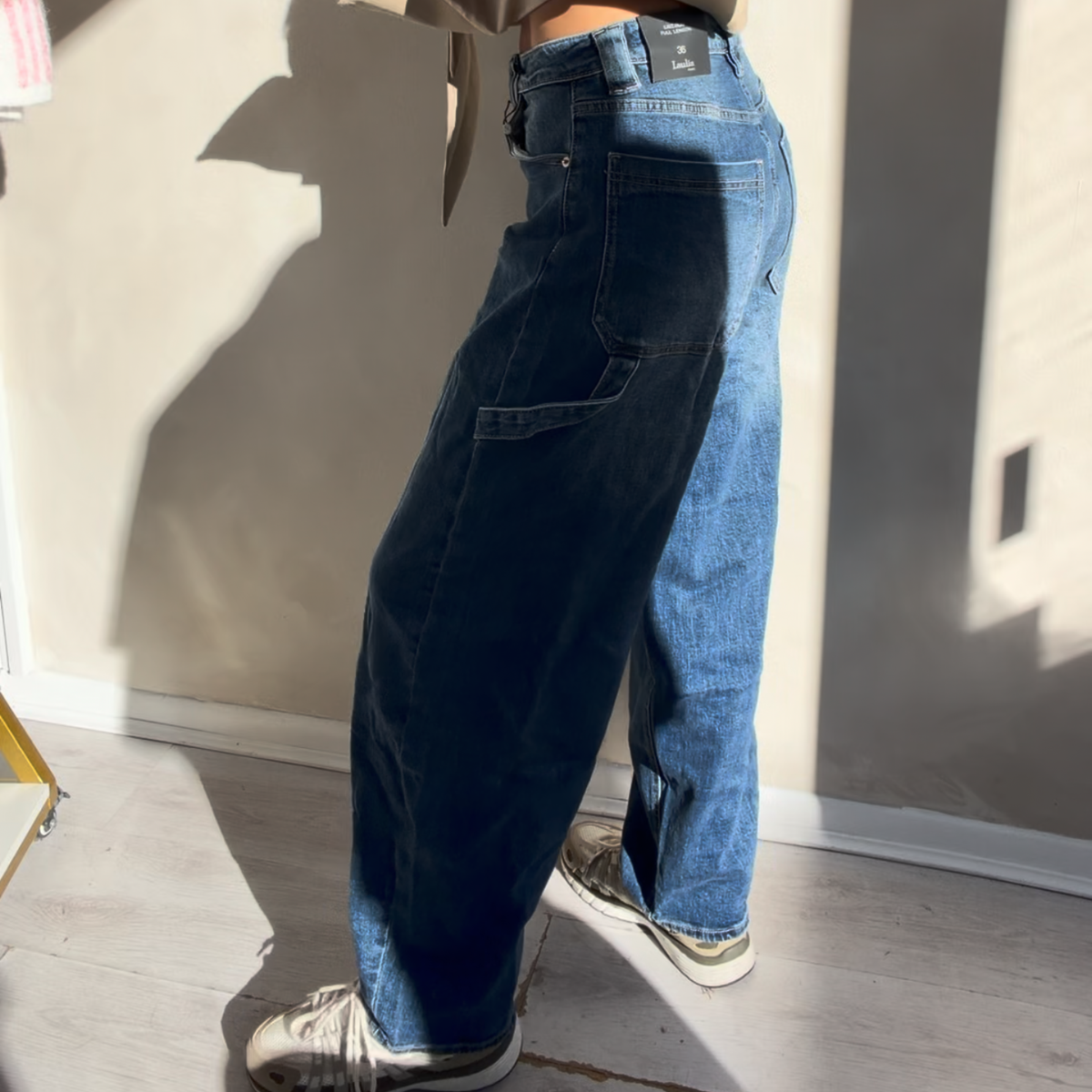 Blue Barrel Leg Jeans – Relaxed Fit Wide Leg Denim