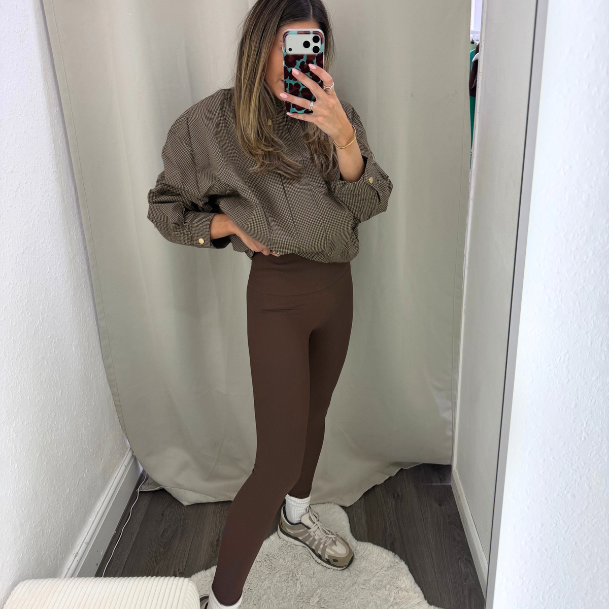Chocolate Brown High-Waisted Ribbed Leggings