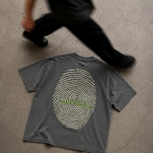 “Thoughts Aren’t Feelings” Organic Cotton T-Shirt – Charcoal