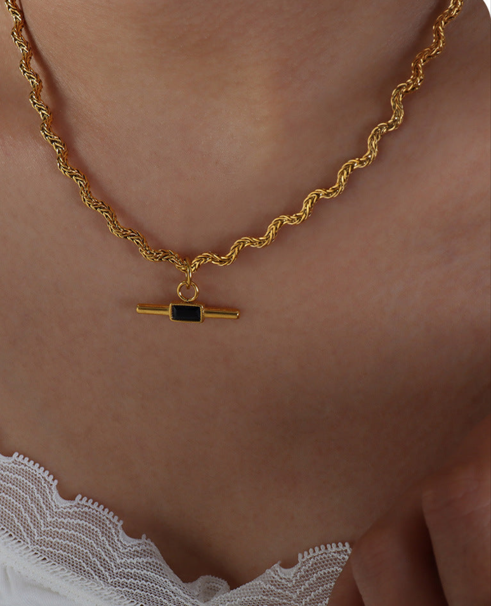 Wavy Chain T Bar Necklace - Black