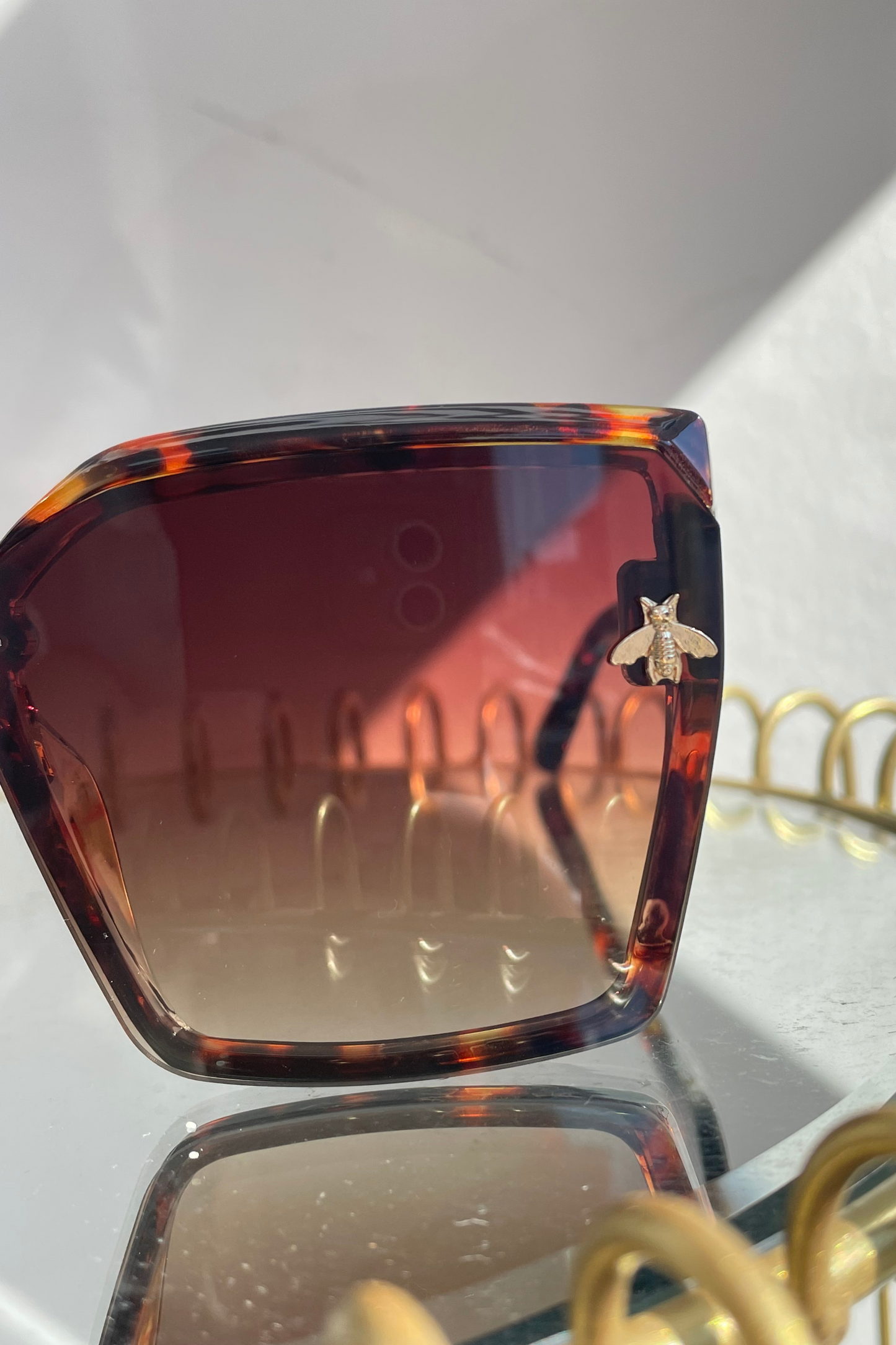 Bee Sunglasses Square Frame